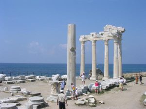 Side Apollon Tapınağı Apollon Tapınağı