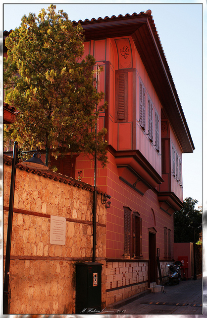 https://www.flickr.com/photos/hakanozmen/6797359574/in/photolist-o6Bhbk-onTH5W-o6BeyN-oo6Z4g-onTzA7-oo6BVV-opRB6H-oo6MnR-o6CgBa-o6Bk7v-o6CazF-o6BnW7-o6BfLM-onPzUZ-oo5B6h-oo6HWT-onPAFD-oo6CCM-om4GQ1-onTxff-oo719c-onTnBN-o6C76M-onTwn3-o6B7c1-opRUvT-7bxxzr-o6BgnN-om4YhJ-o6BgNN-om4Jtm-o6BhXu-opRRdv-7bzuaM-7f8jPJ-7bBLxL-51Zer3-bmEmRm-oo5kj7-om4EK9-dG38gg-EoQXsS-Ekemta-onPz9R-onPxDg-bmEfbJ https://flic.kr/p/bmEfbJ
