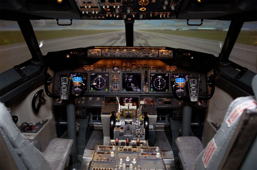 http://aviationnepal.com/blogs/wp-content/uploads/2016/08/real-737ng-simulator.jpg