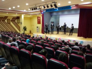 Anadolu Nefesli Beşlisi bir tesadüf değildir, onlar kendini müziğe adamış, Anadolu'nun nefesine sazlarıyla rüzgar olmayı amaç edinmiş özel bir gruptur.