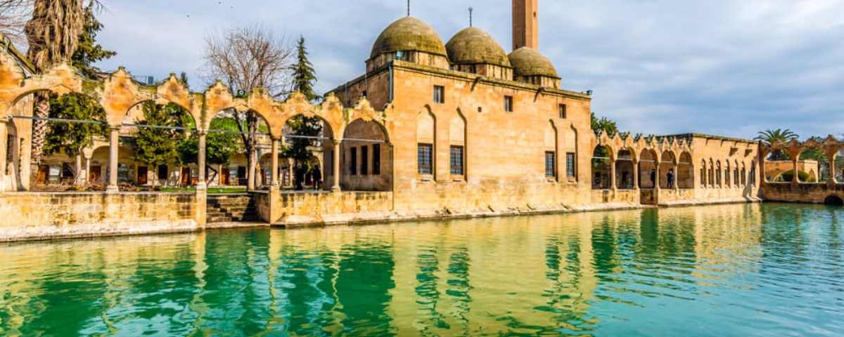 Şanlıurfa Balıklıgöl Legend and History