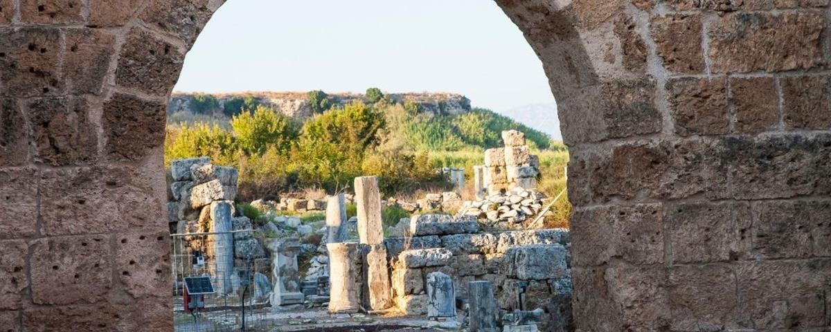 Perge-Aspendos-Side- Ksantos Antik Kentleri Roma ya da Yunan Kentleri Değildir
