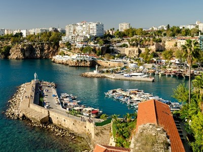 NİSAN’DA ANTALYA HAVASI BAŞKA OLUR