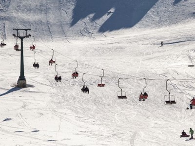 Kış Mevsiminin Vazgeçilmezi: Saklıkent Kayak Merkezi